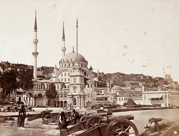 nusretiye_camii_saat_kulesi