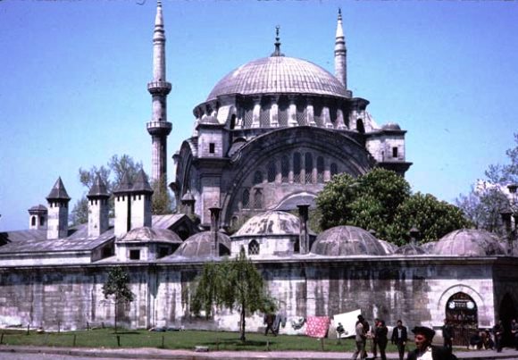 nuruosmaniye_camii_1965