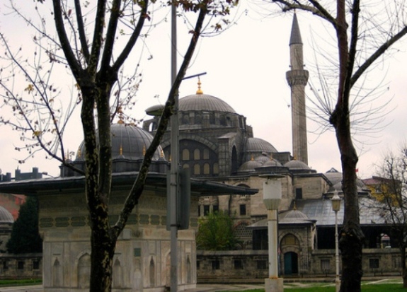 kilic_ali_pasa_camii_tophane