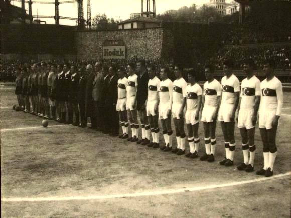 Besiktas_Inonu_Stadyumu_Dolmabahce_Stadi_Mithat_Pasa_Stadi