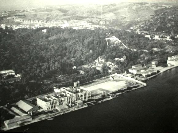Besiktas_Seref_Stadyumu_eski_Istanbul