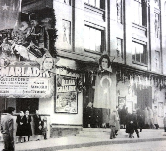 _bahariye_caddesi