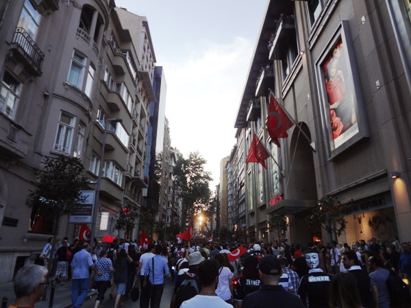 nisantasi_haziran_2013_gezi_yuruyusu