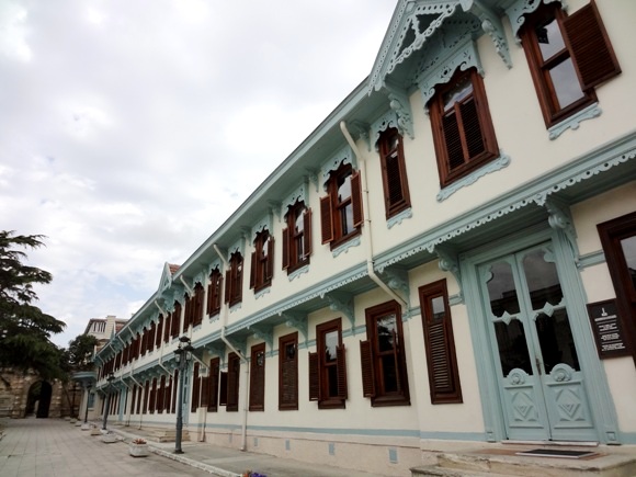 Yaveran_ve_Bendegan_Dairesi_Yildiz_Sarayi_Nisan_2014_Istanbul_fotograflari